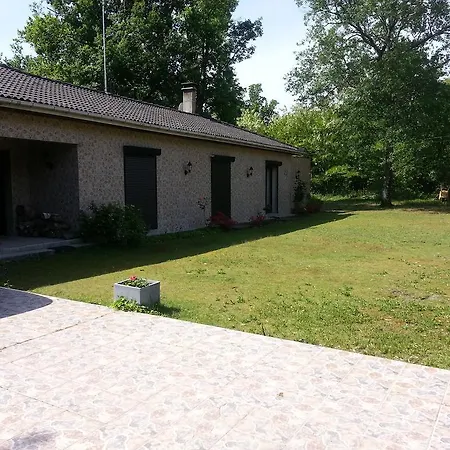 Gites Les Courreges Penzion