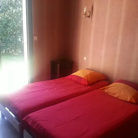 Gites Les Courreges Penzion *